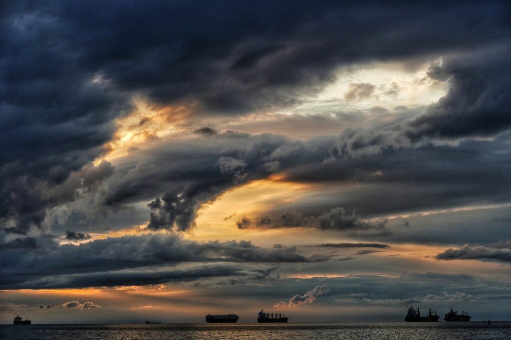 sky, clouds, ships-7993656.jpg